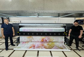 ARK-JET SOL 3202 пришел на смену Mimaki в компании Deco Walls из Ташкента