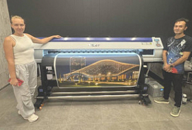 Наши инженеры выполнили установку Рулонного УФ-принтера ARK-JET UV 1802